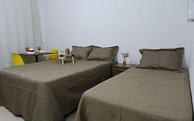 Suite com garagem 900 metros do Mar